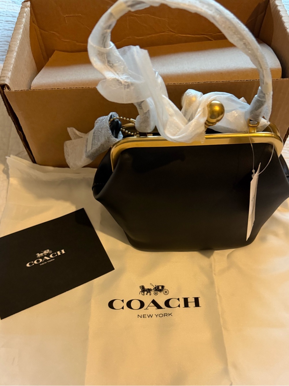 Authentic Coach Kisslock Bag 16 NWT